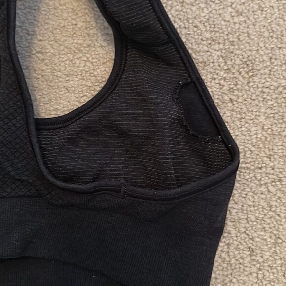 Lululemon 4 grey/blue bra  - Picture 3 of 3